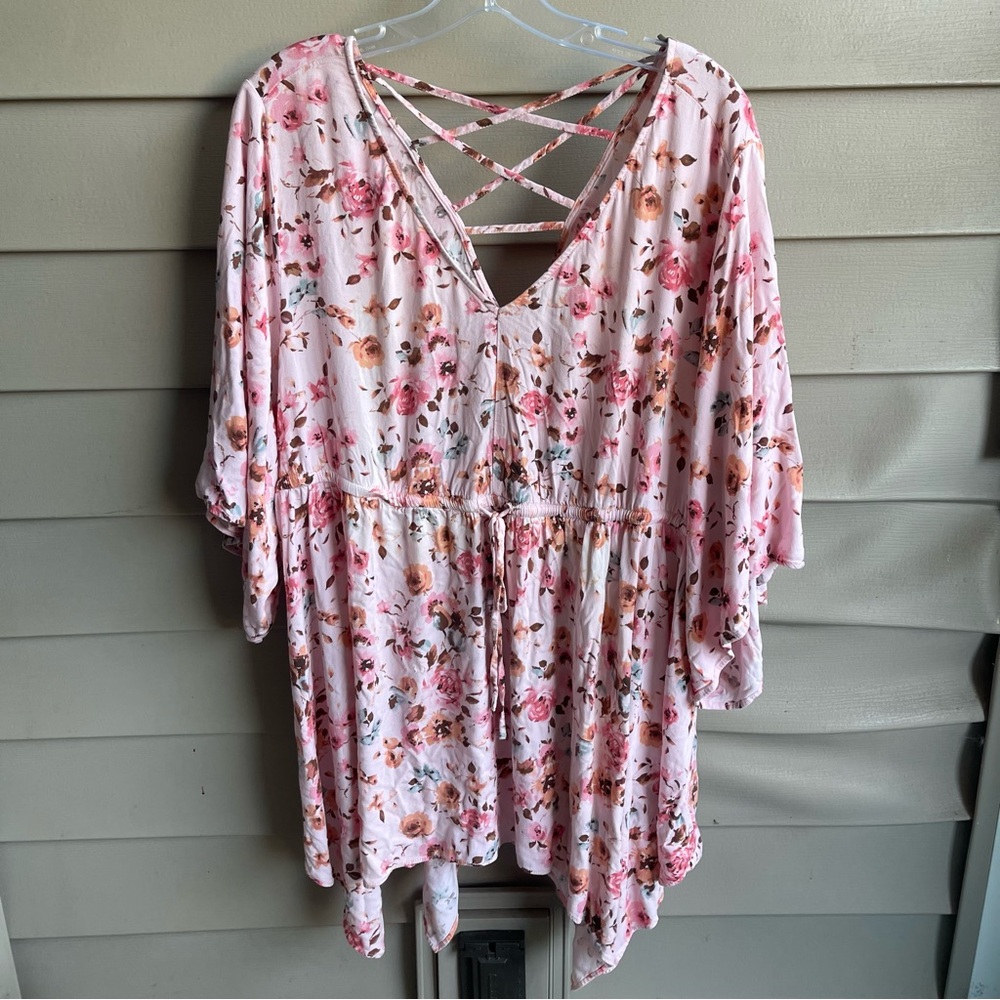 Torrid Womens Floral Crossover Back Top Size 3X Pink‎ Flare Sleeve Tropical Boho